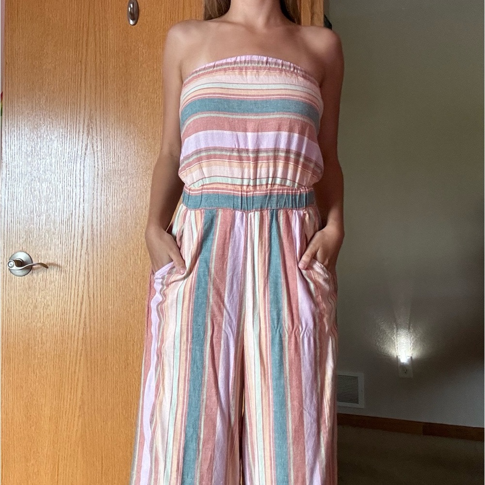 American Eagle Jumpsuit Tie Back Linen Blend with pockets & removable straps